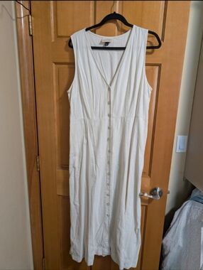 Universal Thread Cream Button-Front Maxi Dress